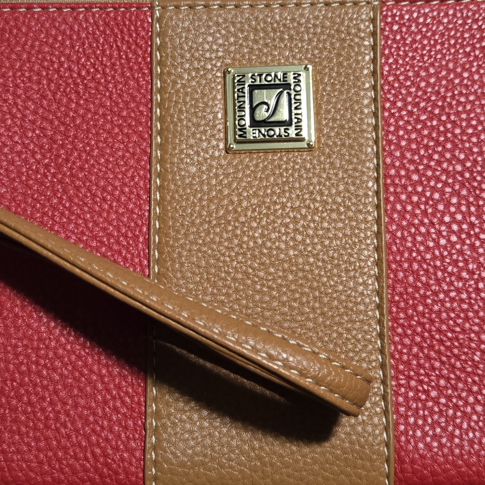 Stone Mountain Bonded Leather Wristlet